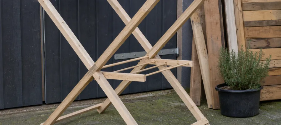 Waeschestaender aus Holzresten bauen: Nachhaltige DIY-Idee