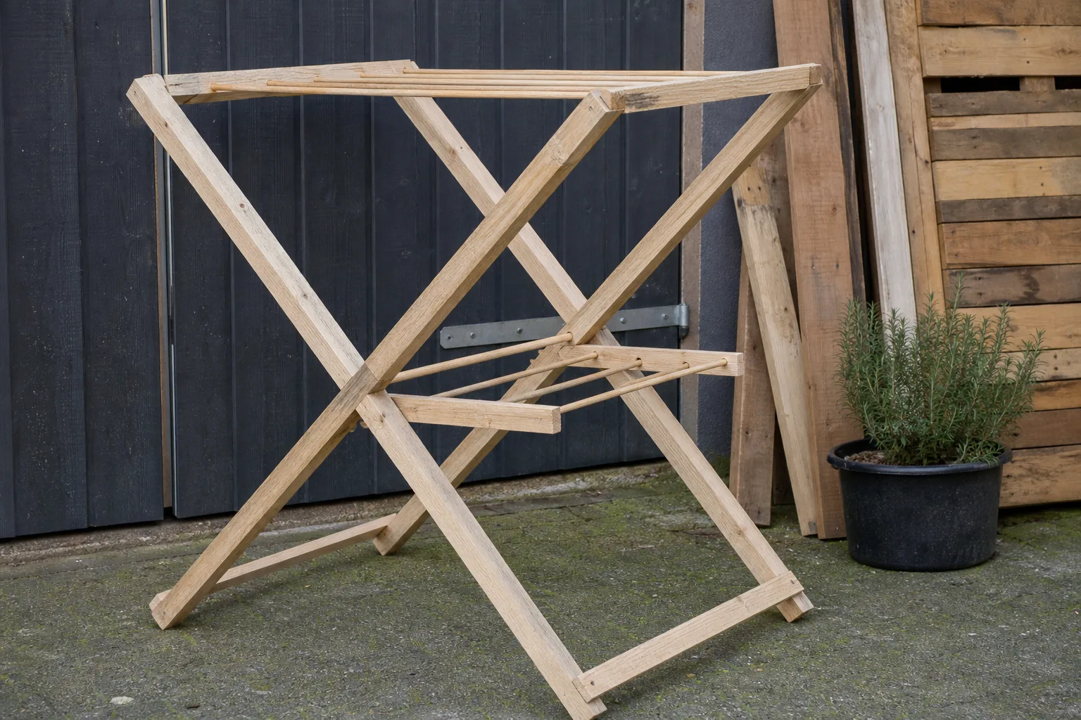 Waeschestaender aus Holzresten bauen: Nachhaltige DIY-Idee